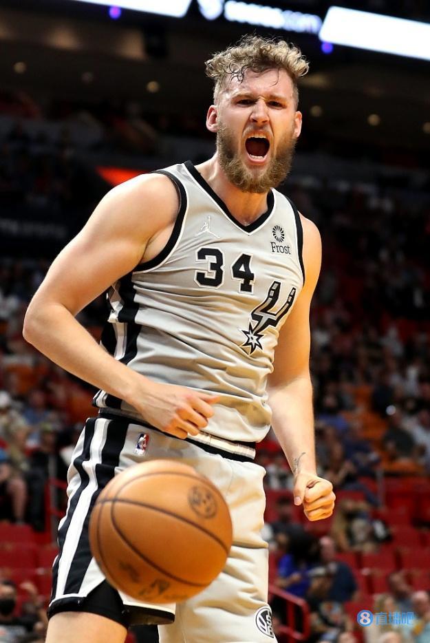 2026年NBA全明星谁赢了？咱们把数据翻出来，边看边聊
